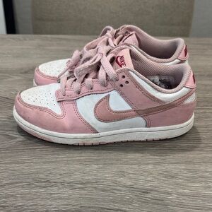 Nike Kids Sneakers in Pink and White
